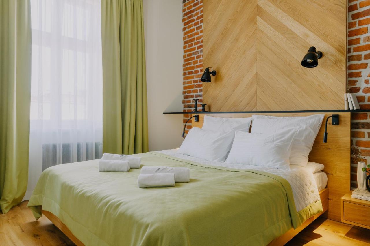 Goldfinger 3-Bed Unique Apartment In The Heart Of Podgorze Kraków Exteriör bild