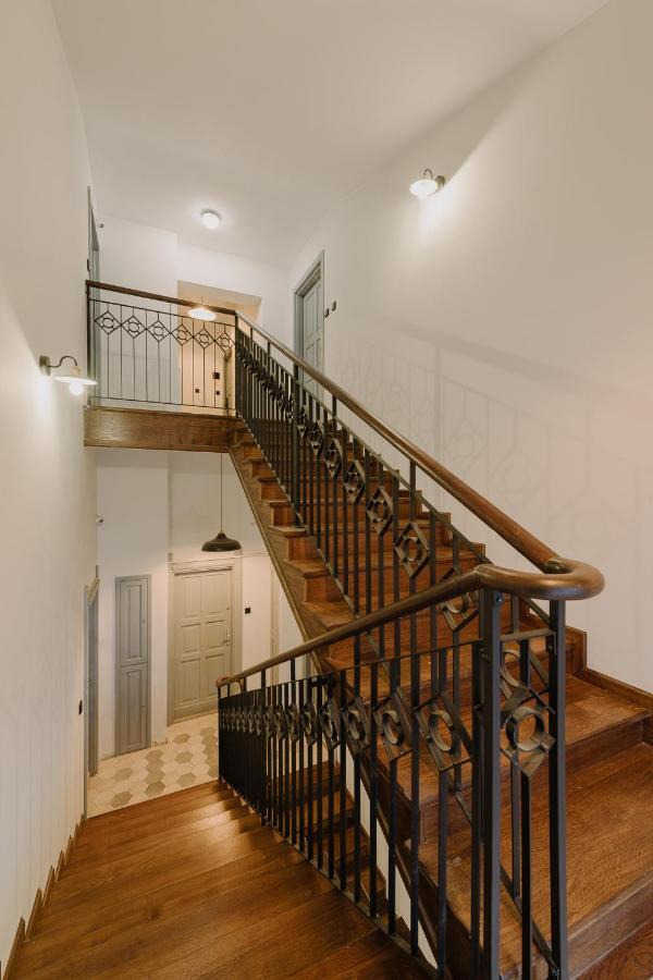 Goldfinger 3-Bed Unique Apartment In The Heart Of Podgorze Kraków Exteriör bild